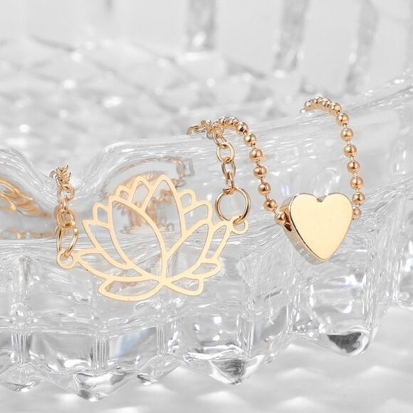 ✨🆕✨ 🪷 Gold Tone Lotus & Heart 🧡 Chain Anklet Bracelet 2pcs Set✨ - Picture 1 of 11